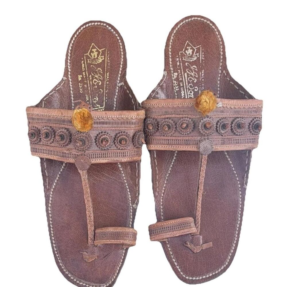 JS Footwear Brown Leather Kolhapuri Sandals Vintage Indian Boho Embroidered 11.5